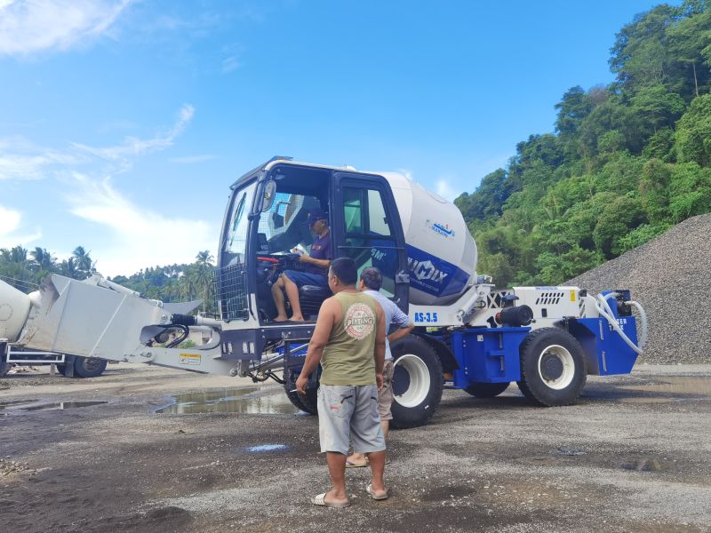 AS3.5 Self Loader Mixer Working in Kenya